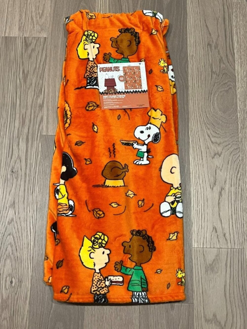 PEANUTS Thanksgiving Throw Blanket 50x70 Snoopy Woodstock Orange Turkey Pie Fall